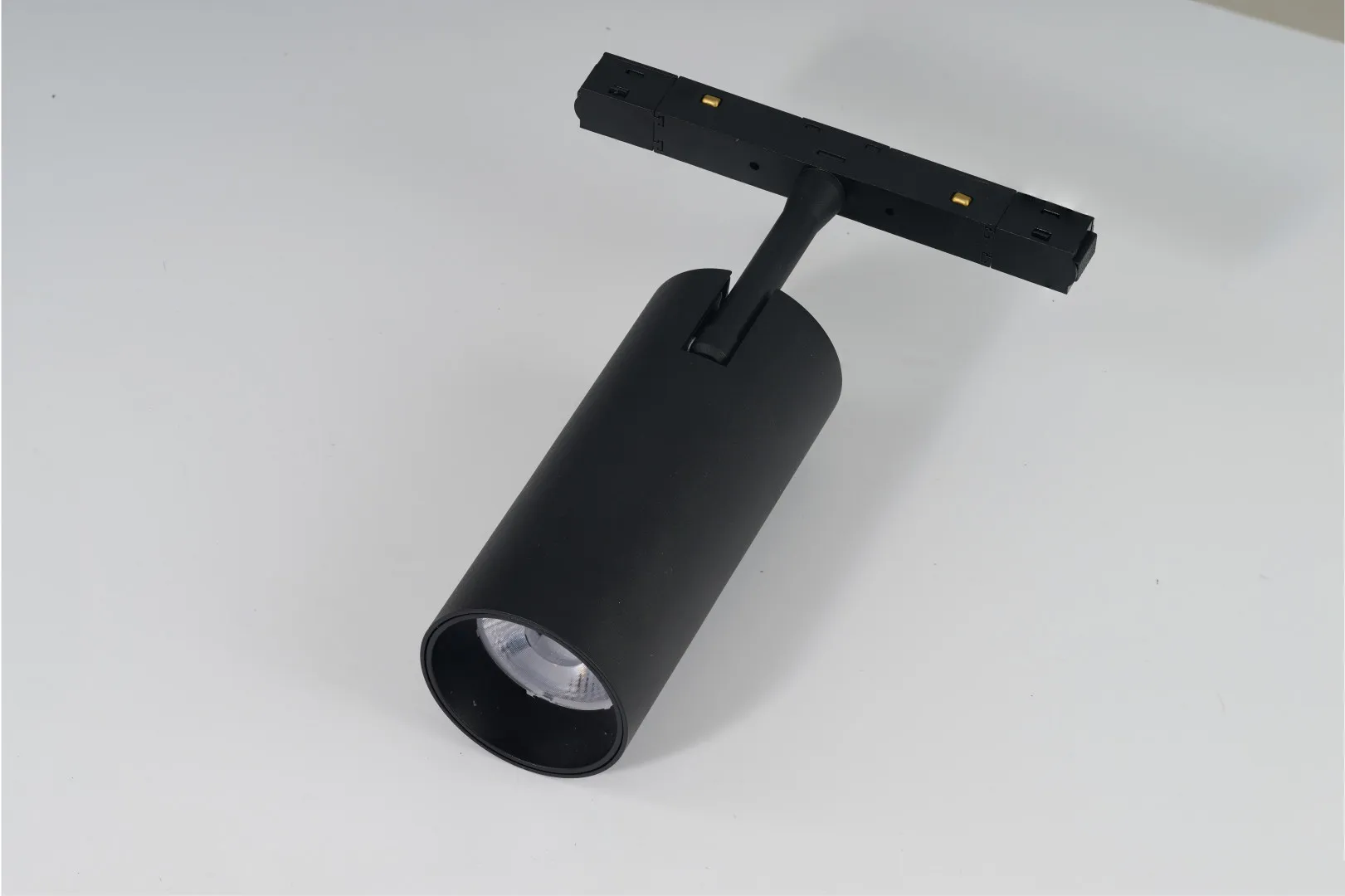 ALFA MAKITA II TRACK MAGNETIC 24W 3000K BK